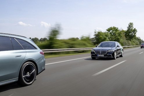 Der Mercedes EQS und die S-Klasse können nun bis Tempo 95 
autonom fahren