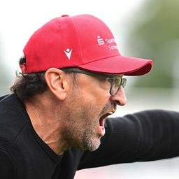 Claus-Dieter Wollitz, Trainer des FC Energie Cottbus (Quelle: IMAGO / pmk)