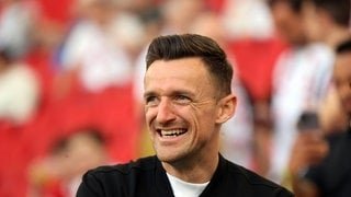 Christian Gentner, Sportdirektor VfB Stuttgart lacht in die Kamera