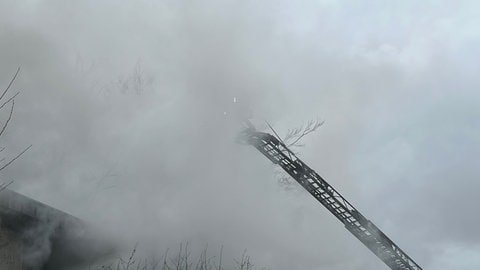 Starke Rauchentwicklung bei Brand eines Einfamilienhauses in Limbach