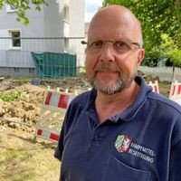 Feuerwerker Frank Stommel hat in seinem Berufsleben rund 100 Blindgänger entschärft. „Irgendwann hörst du auf zu zählen“, sagt er.