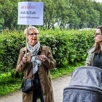 Die Oberhausenerin Susanne Frentz (rechts) hatte  sich zunächst bei einem Gespräch mit Beraterin Marion Steinhoff von der Arbeitsagentur über die Bedingungen für eine Teilzeitausbildung erkundigt. Kurz danach stand für sie fest, diesen Weg gehen zu wollen.