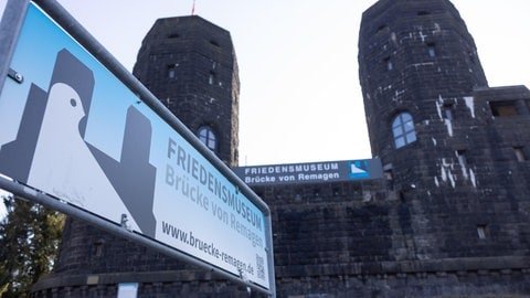 Im Friedensmuseum Remagen werden die Geschichten rund um die Brücke gesammelt und ausgestellt.